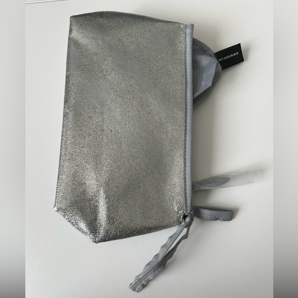 Brand New Burberry Makeup Bag/Clutch (Silver) - Picture 4 of 4
